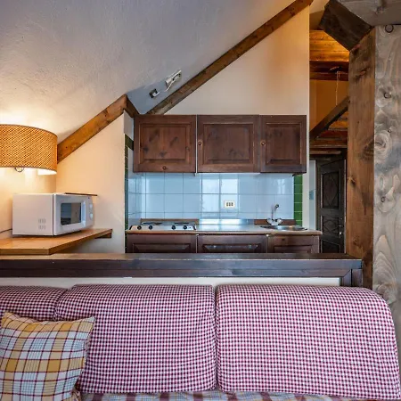 Locazione Turistica La Piazza Comfort-2 Daire
