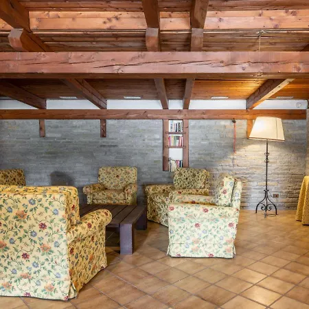 Appartement Locazione Turistica La Piazza Comfort-2