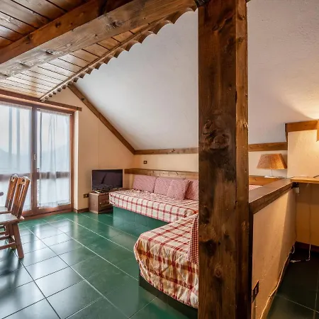 Locazione Turistica La Piazza Comfort-2 Daire Plagnals